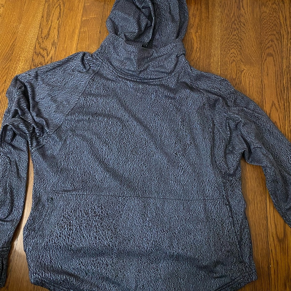 LULULEMON PULLOVER